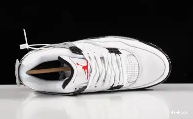 “WHITE 4 AIR OG JORDAN CEMENT” 840606-192 0701